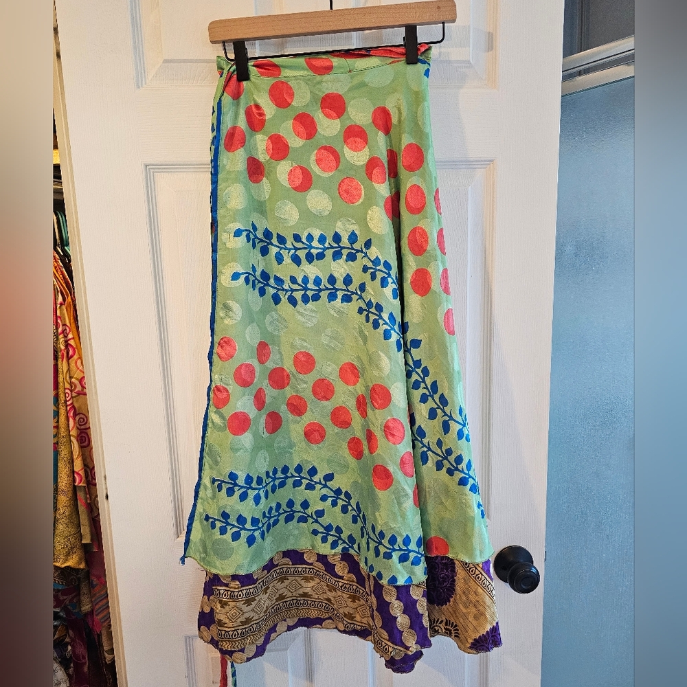 Silk sari wrap two layered skirt, reversible regular ANKLE size. Bright colors